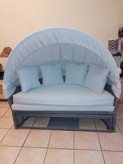 Daybed complete including cushions.