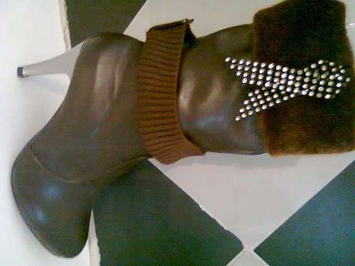 New Brown Boots with furr