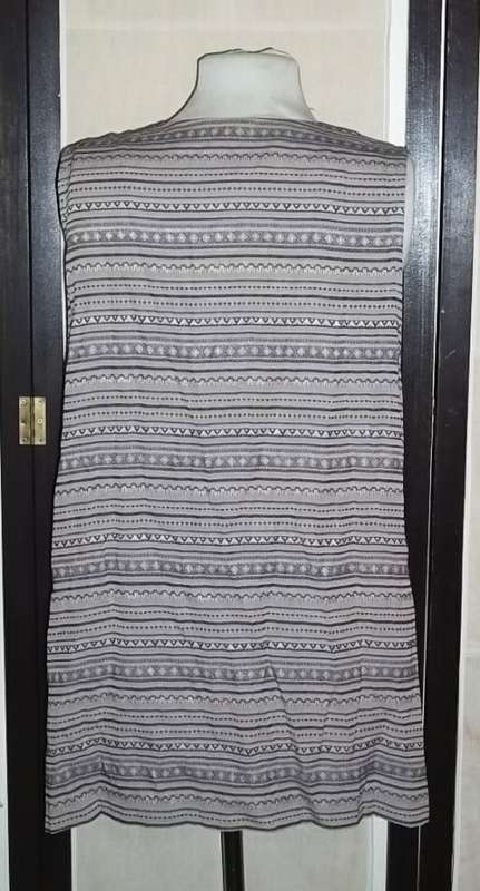 Daniel Hechter Tribal print top size L