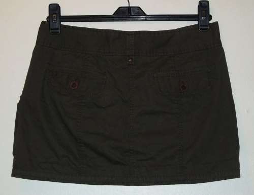 Calvin Klein cargo skirt size 34/36