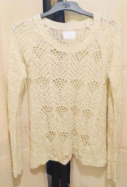 Cream crotchet top size: S/M