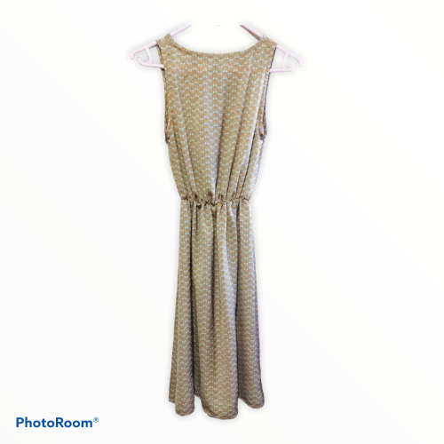 Non-European Orange print dress size: 32