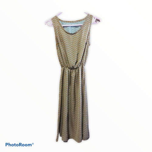 Non-European Orange print dress size: 32