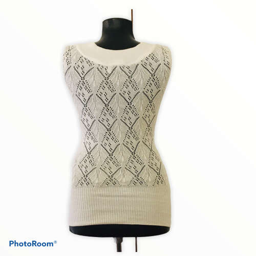 Identity Cream crochet top size: S