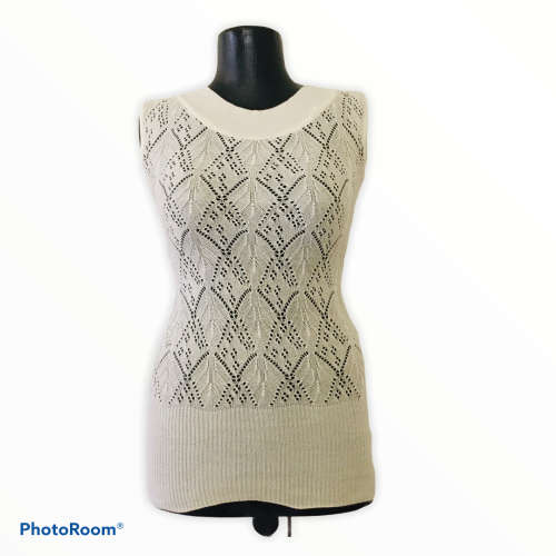 Identity Cream crochet top size: S