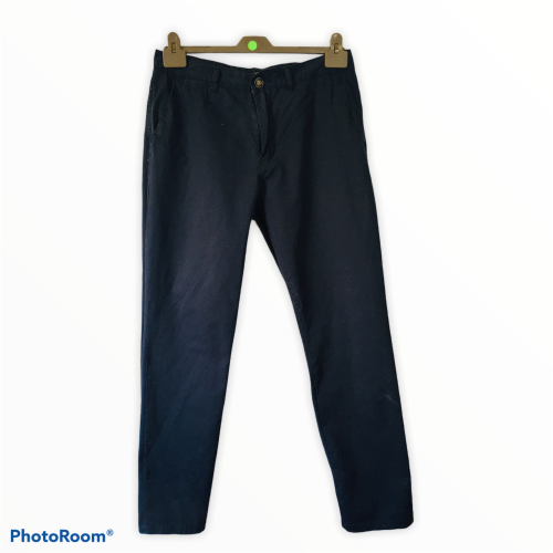 Men`s navy chino Size: 32