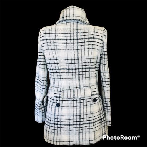 Coat Size: 10/34