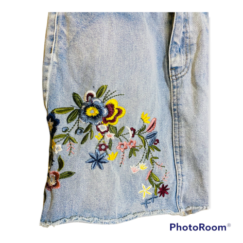Stradivarius denim mini skirt Size: 30/32