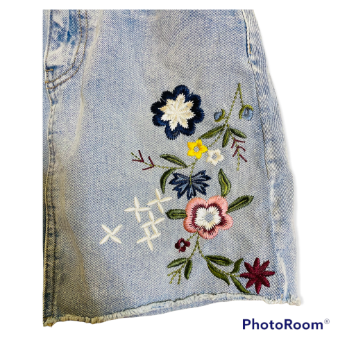Stradivarius denim mini skirt Size: 30/32