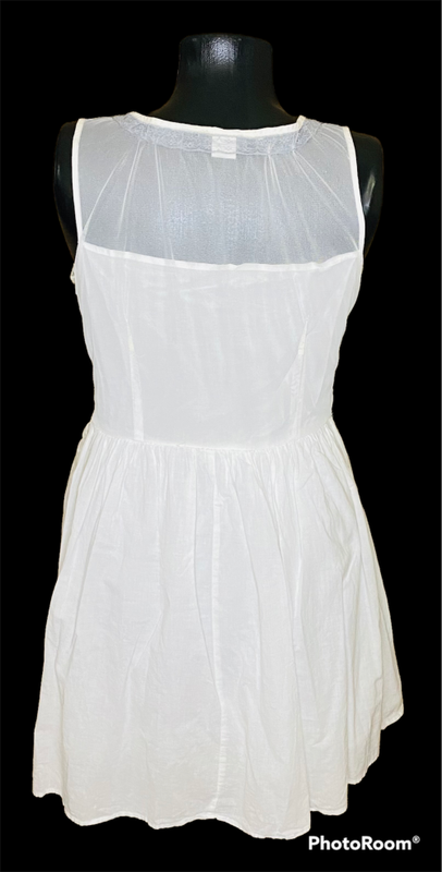 White mini dress Size: S/M