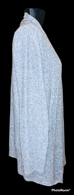 HM grey cardigan Size: L
