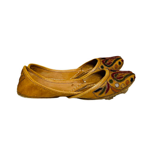 Leather pumps Size: 3