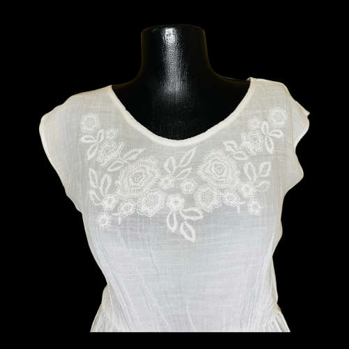 Off White Summer Dress Size: 10