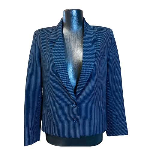 Navy blazer Size: 34/36
