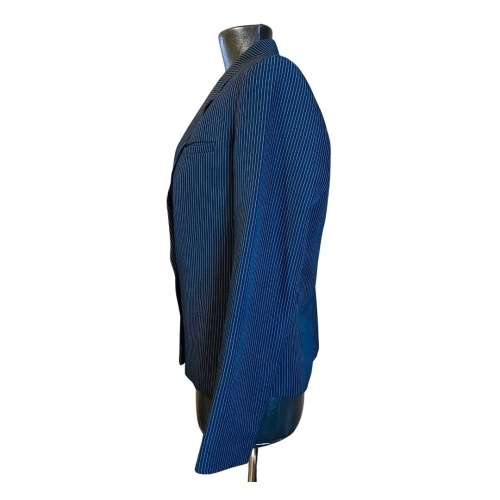Navy blazer Size: 34/36
