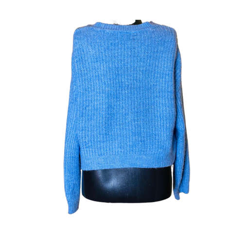 Pull & Bear jersey Size: M/L