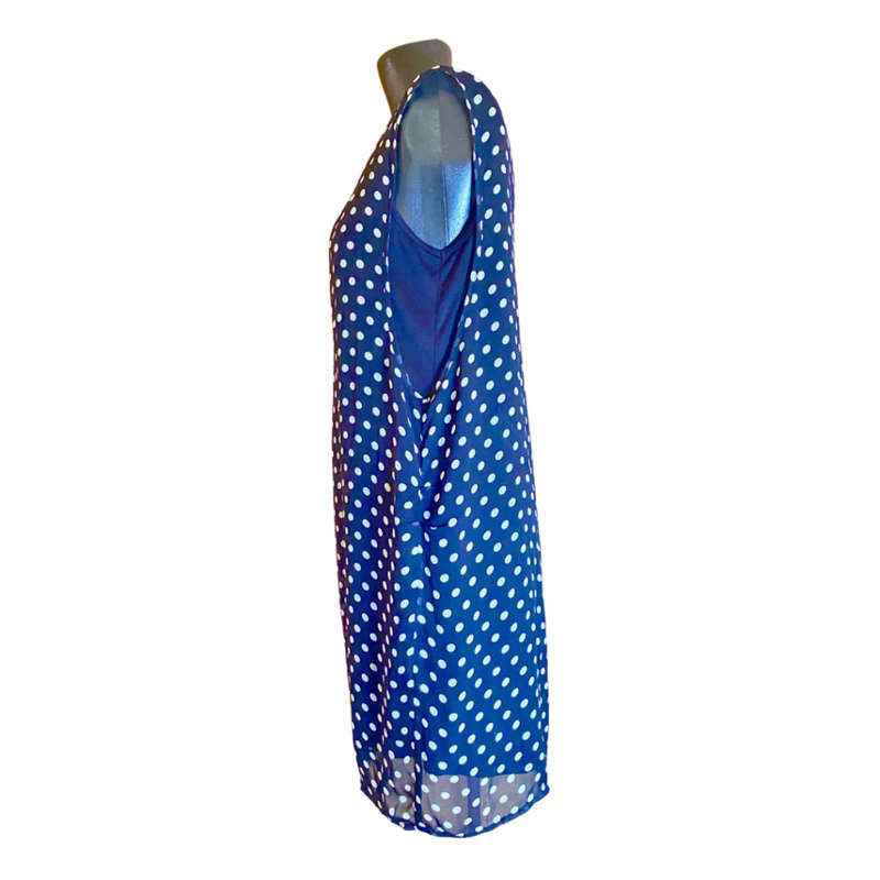 Miladys dress Size: 12/36