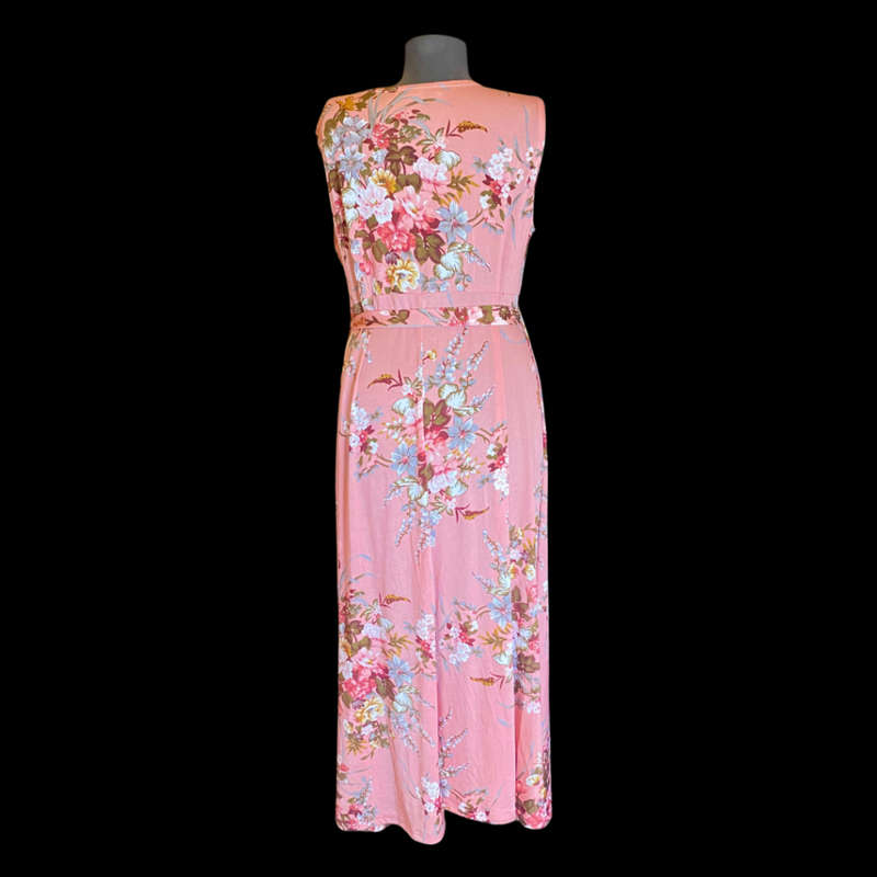 Pink floral print maxi dress Size: XL/XXL