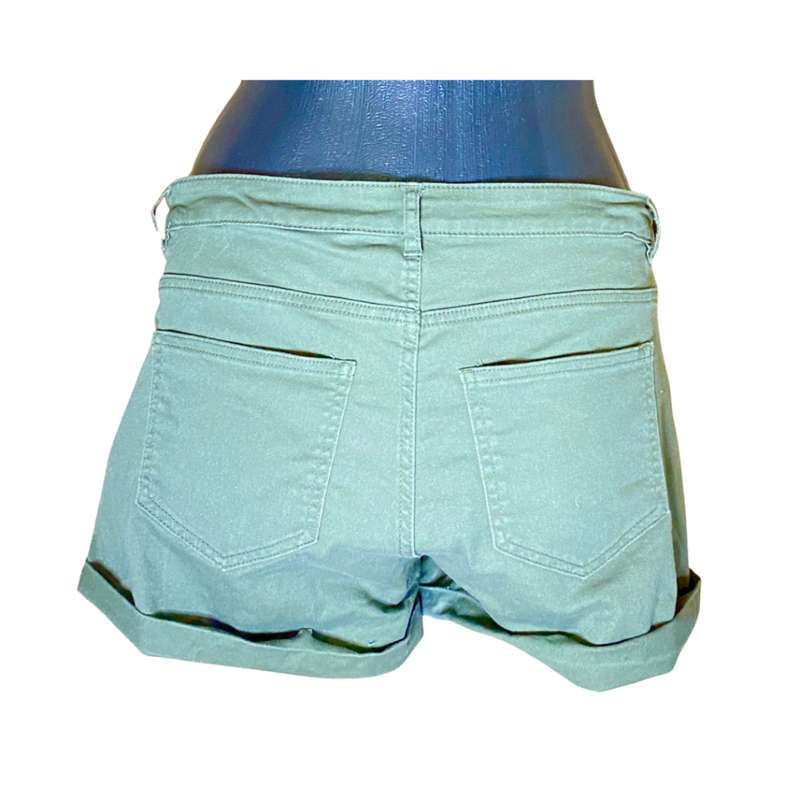 H&M denim shorts Size: 14/38