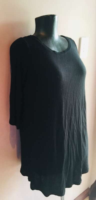 Audacity Black Longer Length Top Size ML
