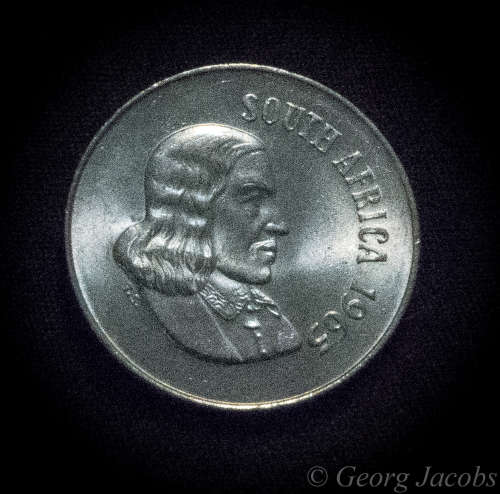 1Kg of Early Republic Coins , many in Unc .. Bulk Sale.. Start @ R1 !!!
