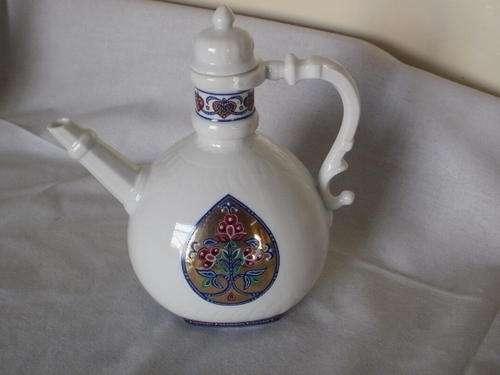 *** SPECIAL**** BYZANTIUM EXCLUSIVELY FOR ELIZABETH ARDEN KETTLE