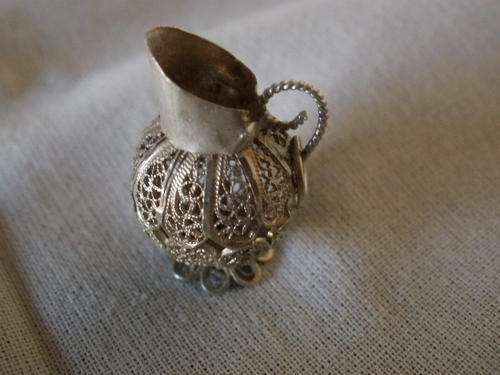 SILVER FRILLYGRE JUG CHARM