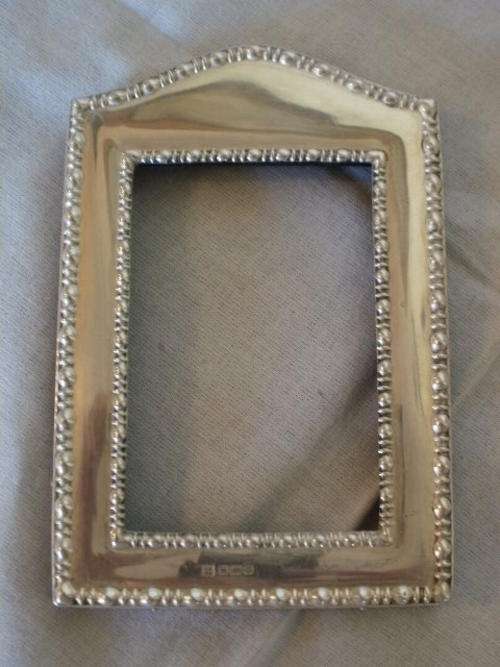 SHEFFIELD SILVER FRAME. MAKER JAMES DEAKIN & SON'S (1915/1916)