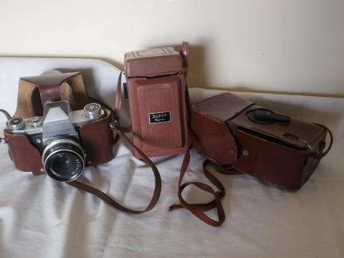 THREE VINTAGE CAMERA'S (ALL FOR ONE BID)