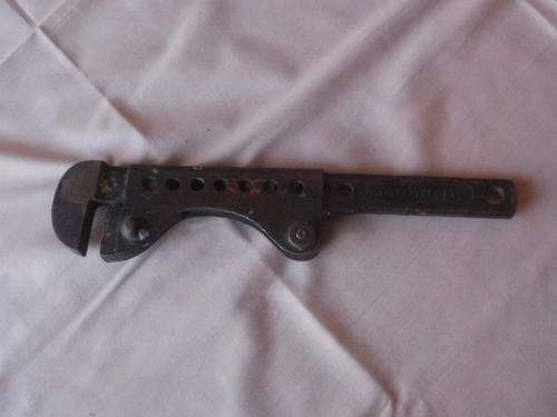 VINTAGE WRENCH