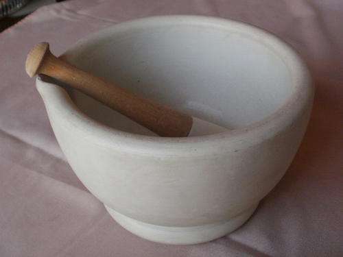 WEDGWOOD BEST COMPOSITION MORTAR & PESTLE, MADE IN ENGLAND
