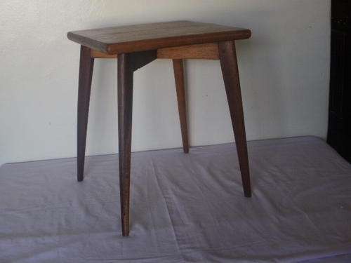 RETRO SIDE TABLE