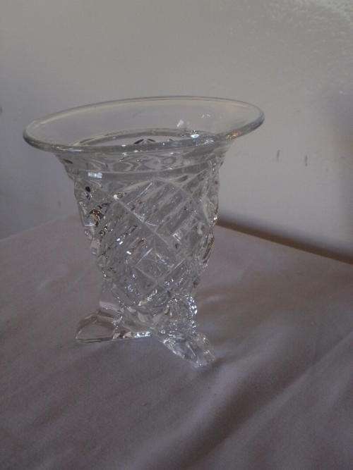 CRYSTAL GLASS VASE