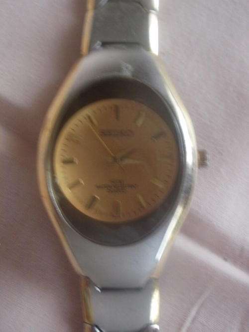 MENS SEIKO QUARTZ  WATCH