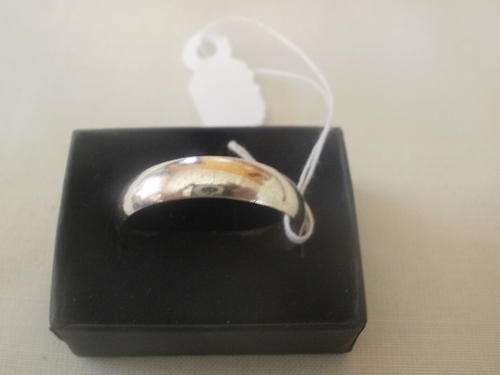 MENS SILVER BAND RING