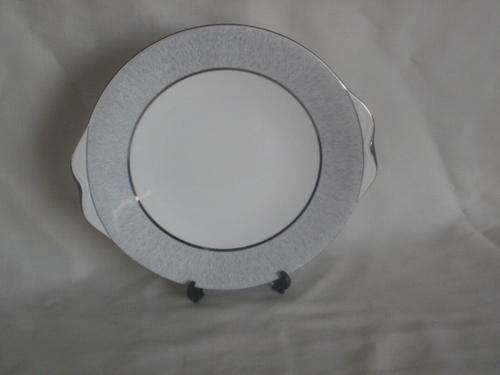 ROYAL ALBERT CAKE PLATE