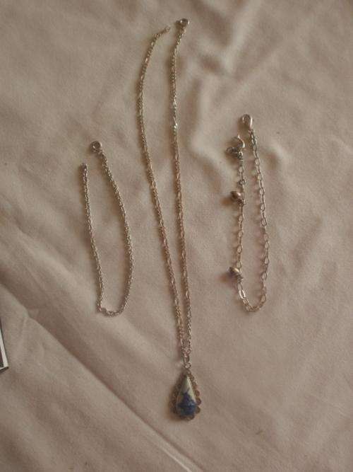 SILVER NECK CHAIN WITH DELFT PENDANT & X2 SILVER BRACELETS