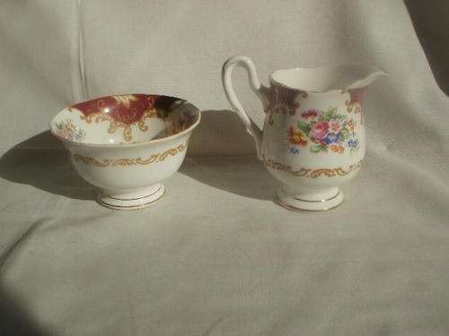 ROYAL ALBERT CREAMER & SUGAR BOWL (DAMAGE)