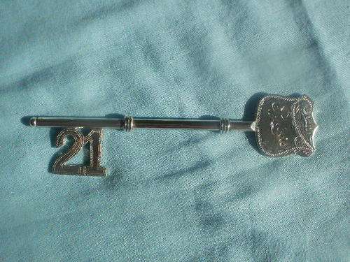 SILVER 21 KEY, MARKED "SYLVIA DD 29.1.68"