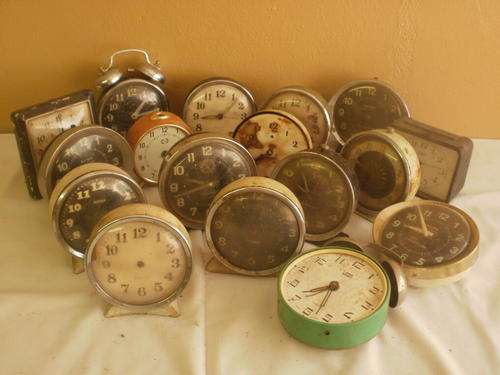 LOT 2 ALARM CLOCKS FOR SPARES/REPAIR - ALL FOR ON BID