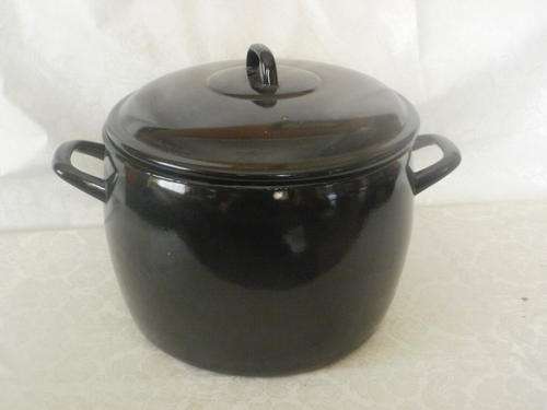Black Enamel Pot