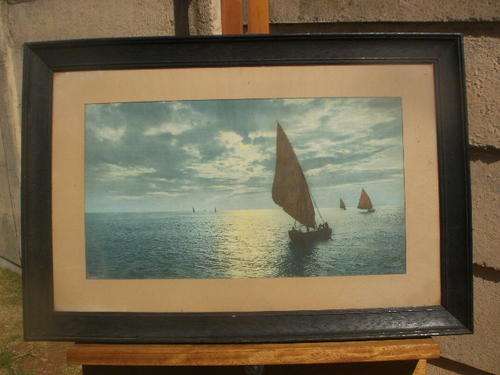 BLACK VINTAGE FRAME