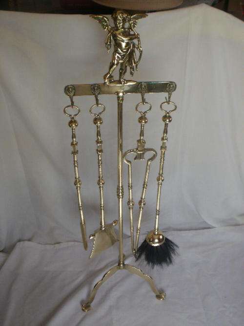 STUNNING CHERUB BRASS FIRE PLACE SET