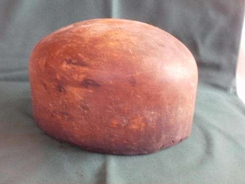 VINTAGE HAT MOULD