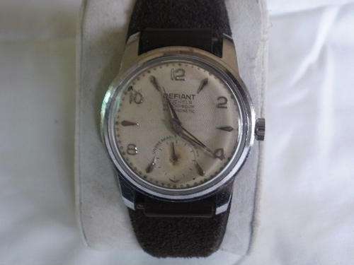 MENS DEFIANT MECHANICAL WATCH