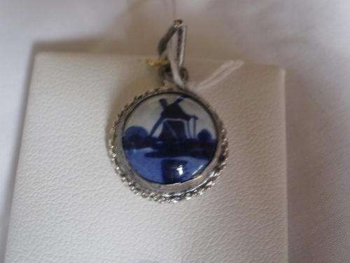 DELFT PENDANT