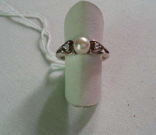 925 SILVER & PEARL RING