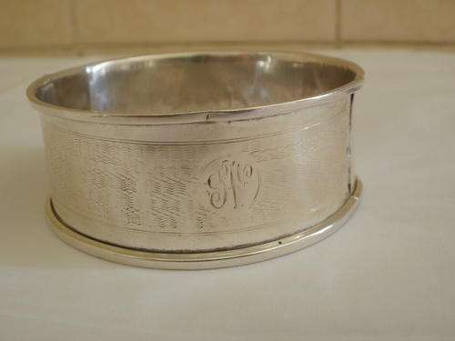 STERLING SILVER BANGLE