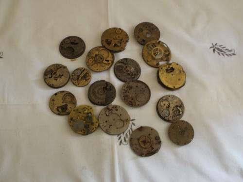 OLD POCKET WATCH MOVEMENTS FOR SPARES/STEAMPUNK JEWELLERY