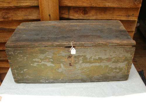 OLD WOODEN DOVETAIL TOOL BOX